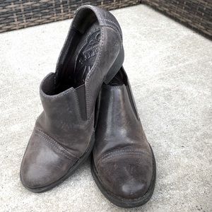 BORN “Anarie” Brownish Grey Shoe/Bootie